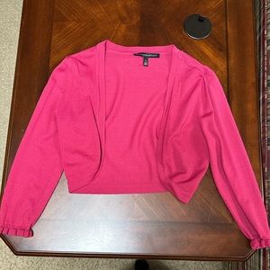 NWOT Ann Taylor 3/4 Sleeve Ruffle-trim shrug cardigan in wild flower Size Small